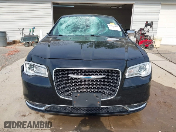 2018 Chrysler 300 Limited with VIN 2C3CCAKG1JH199016, listed as a IAAI auction lot 42065891 with 85,547 mi miles. Bid and sale history available at carsss.com. Image 13.