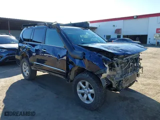 2017 Lexus GX with VIN JTJBM7FX9H5174784, listed as a IAAI auction lot 41349662 with 102,653 mi miles. Bid and sale history available at carsss.com. Image 1.