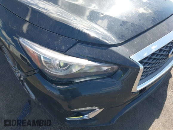 2018 Infiniti Q50 Red Sport 400 with VIN JN1FV7APXJM461106, listed as a IAAI auction lot 42347610 with 40,464 mi miles and . Bid and sale history available at DreamBid. Image 6.