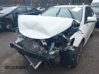 2016 Toyota Camry XSE with VIN 4T1BK1FK2GU571473, listed as a IAAI auction lot 41095181 with 63,677 mi miles. Bid and sale history available at carsss.com. Image 6.