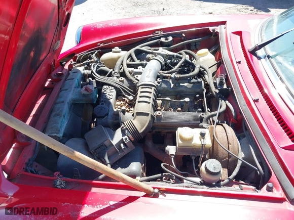 1989 Alfa Romeo Spider Graduate with VIN ZARBA5641K1063527, listed as a IAAI auction lot 41884427 with 107,243 mi miles. Bid and sale history available at carsss.com. Image 10.