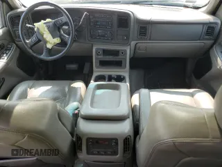 2005 Chevrolet Avalanche Z71 with VIN 3GNEK12Z55G267789, listed as a Copart auction lot 70476584 with 199,006 mi miles and Salvage Title. Bid and sale history available at DreamBid. Image 8.