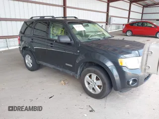 2008 Ford Escape XLT z VIN 1FMCU03108KB93560, wystawiony jako IAAI lot #42511101 z przebiegiem 267 381 mil mil oraz . Historia ofert i sprzedaży dostępna na DreamBid. Obrazek 1.