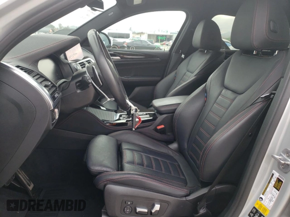 2020 BMW X4 M40i z VIN 5UX2V5C02L9B14571, wystawiony jako Copart lot #44318703 z przebiegiem 14 861 mil mil oraz . Historia ofert i sprzedaży dostępna na DreamBid. Obrazek 7.