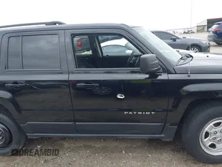 2016 Jeep Patriot Sport z VIN 1C4NJPBA9GD734320, wystawiony jako IAAI lot #41762036 z przebiegiem 121 945 mil mil oraz . Historia ofert i sprzedaży dostępna na DreamBid. Obrazek 12.