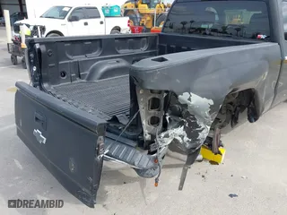 2014 Chevrolet Silverado 1500 LT with VIN 1GCRCREC4EZ299906, listed as a IAAI auction lot 41988540 with 86,975 mi miles. Bid and sale history available at carsss.com. Image 6.