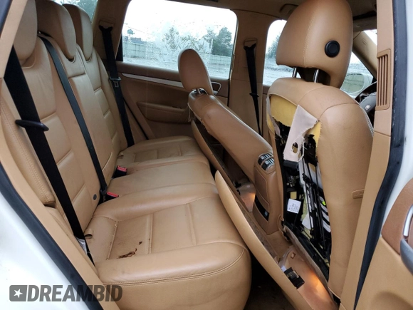 2009 Porsche Cayenne z VIN WP1AA29P09LA02631, wystawiony jako Copart lot #55567245 z przebiegiem 187 609 mil mil oraz Szkody całkowita. Historia ofert i sprzedaży dostępna na DreamBid. Obrazek 11.