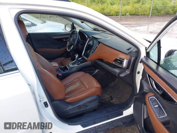 2021 Subaru Outback Touring with VIN 4S4BTAPC7M3221861, listed as a IAAI auction lot 42434307 with 52,230 mi miles and . Bid and sale history available at DreamBid. Image 5.
