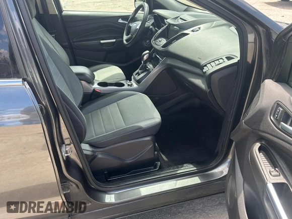 2016 Ford Escape SE with VIN 1FMCU9G91GUB49042, listed as a Copart auction lot 56257705 with 235,024 mi miles and Clean Title. Bid and sale history available at DreamBid. Image 5.