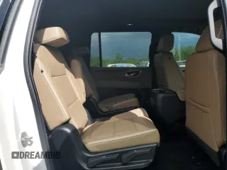 2023 Chevrolet Suburban Premier z VIN 1GNSKFKD0PR161497, wystawiony jako Copart lot #55733695 z przebiegiem 121 198 mil mil oraz Szkoda całkowita • Salvage title. Historia ofert i sprzedaży dostępna na DreamBid. Obrazek 11.