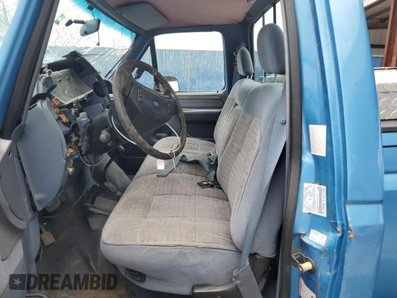 1993 Ford F-150 with VIN 1FTEF14N3PKA82644, listed as a Copart auction lot 59917485 with 161,387 mi miles and Non repairable. Bid and sale history available at DreamBid. Image 7.