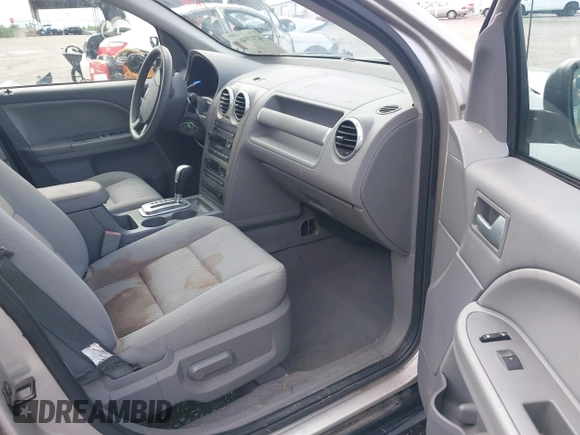 2006 Ford Freestyle SE z VIN 1FMZK01126GA47132, wystawiony jako IAAI lot #42179466 z przebiegiem 139 150 mil mil oraz . Historia ofert i sprzedaży dostępna na DreamBid. Obrazek 5.