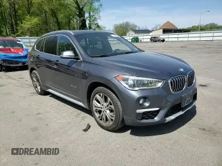 2017 BMW X1 xDrive28i z VIN WBXHT3Z37H4A54544, wystawiony jako Copart lot #55019535 z przebiegiem 76 822 mil mil oraz Szkoda całkowita • Salvage title. Historia ofert i sprzedaży dostępna na DreamBid. Obrazek 13.