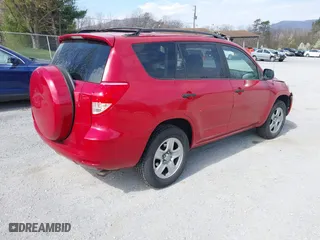 2007 Toyota RAV4 with VIN JTMZD33V675061077, listed as a IAAI auction lot 41907842 with 176,736 mi miles. Bid and sale history available at carsss.com. Image 4.