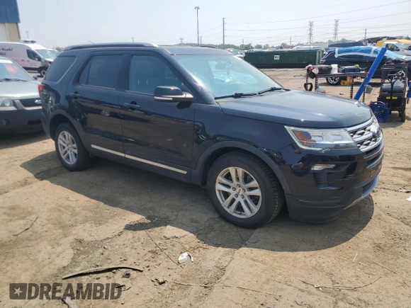 2018 Ford Explorer XLT z VIN 1FM5K8D83JGB83574, wystawiony jako Copart lot #64548545 z przebiegiem 89 375 mil mil oraz Czysty tytuł • Clean title. Historia ofert i sprzedaży dostępna na DreamBid. Obrazek 4.
