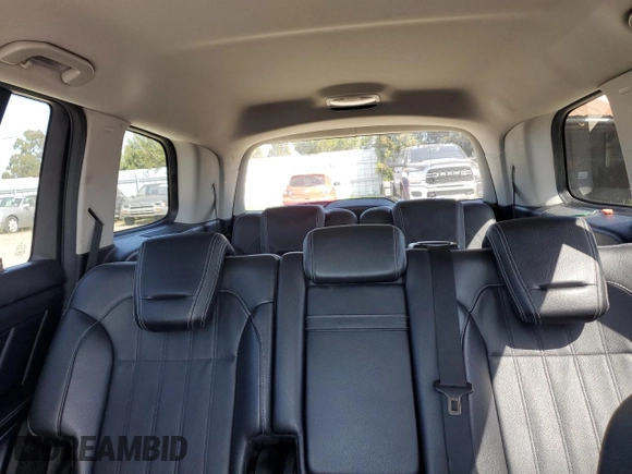 2014 Mercedes-Benz GL 450 z VIN 4JGDF7CE0EA426199, wystawiony jako Copart lot #52172115 z przebiegiem 114 749 mil mil oraz Szkoda całkowita • Salvage title. Historia ofert i sprzedaży dostępna na DreamBid. Obrazek 10.