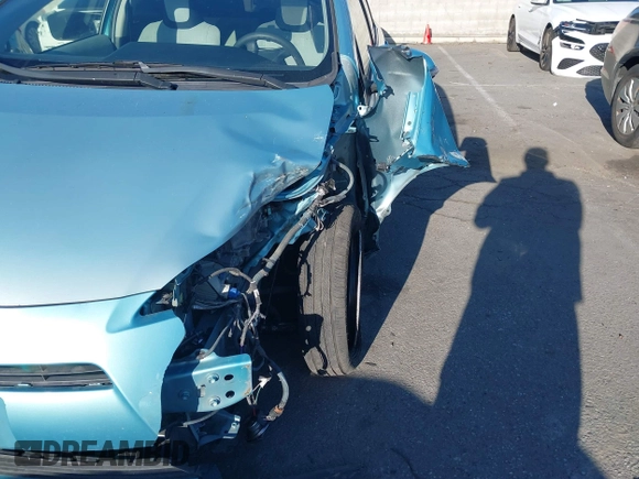 2012 Toyota Prius One with VIN JTDKDTB32C1016141, listed as a IAAI auction lot 41777932 with 231,165 mi miles and . Bid and sale history available at DreamBid. Image 6.