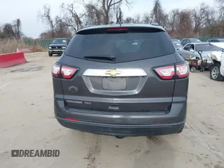 2017 Chevrolet Traverse LS z VIN 1GNKVFKD4HJ142765, wystawiony jako IAAI lot #41630040 z przebiegiem 82 986 mil mil oraz . Historia ofert i sprzedaży dostępna na DreamBid. Obrazek 16.