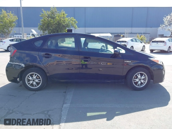 2015 Toyota Prius Four with VIN JTDKN3DU8F1875855, listed as a IAAI auction lot 41942209 with 275,120 mi miles. Bid and sale history available at carsss.com. Image 14.