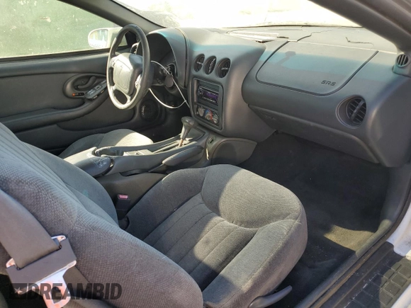 1996 Pontiac Firebird Formula with VIN 2G2FV22P7T2224391, listed as a Copart auction lot 49730685 with 176,552 mi miles and Clean title. Bid and sale history available at DreamBid. Image 8.