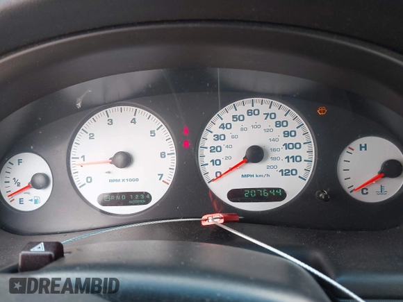 2000 Dodge Intrepid ES z VIN 2B3HD56JXYH350216, wystawiony jako IAAI lot #42047045 z przebiegiem 207 644 mil mil oraz . Historia ofert i sprzedaży dostępna na DreamBid. Obrazek 7.