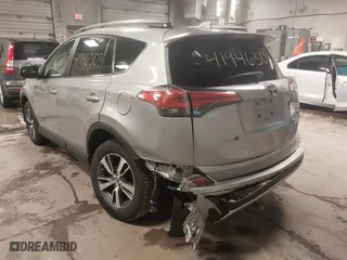 2017 Toyota RAV4 XLE with VIN 2T3RFREV3HW555319, listed as a IAAI auction lot 41946308 with 134,073 mi miles. Bid and sale history available at carsss.com. Image 6.