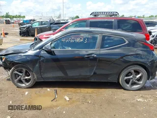 2019 Hyundai Veloster Premium с VIN KMHTG6AF1KU003446, выставлен на аукционе IAAI как лот 42551823 с пробегом 93 296 миль миль и . История ставок и продаж доступна на DreamBid. Изображение 14.