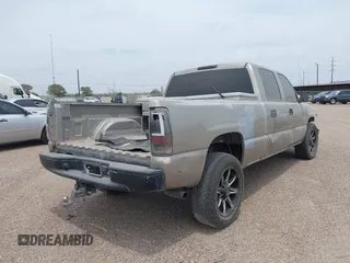 2003 Chevrolet Silverado 1500HD LS with VIN 1GCGC13U13F185851, listed as a IAAI auction lot 41941718 with 320,745 mi miles and . Bid and sale history available at DreamBid. Image 4.