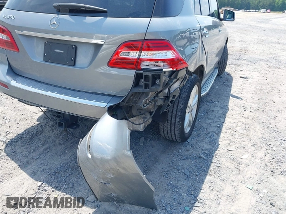 2015 Mercedes-Benz M 350 with VIN 4JGDA5JB9FA587924, listed as a IAAI auction lot 42296749 with 175,708 mi miles and . Bid and sale history available at DreamBid. Image 6.