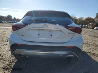 2017 Infiniti QX30 Luxury with VIN SJKCH5CR2HA035221, listed as a Copart auction lot 73979663 with 91,137 mi miles. Bid and sale history available at carsss.com. Image 6.
