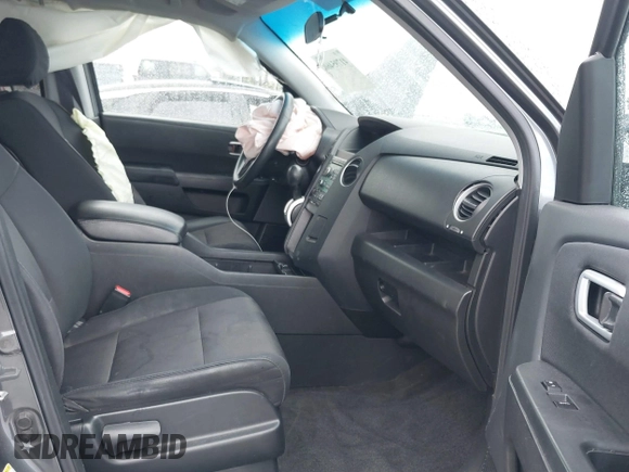 2011 Honda Pilot EX with VIN 5FNYF3H49BB026174, listed as a IAAI auction lot 41795460 with 201,488 mi miles and . Bid and sale history available at carsss.com. Image 5.