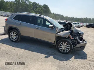 2017 Jeep Cherokee Limited with VIN 1C4PJLDB3HW549242, listed as a Copart auction lot 62075255 with 129,880 mi miles and Salvage title. Bid and sale history available at DreamBid. Image 4.