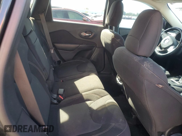 2016 Jeep Cherokee Latitude with VIN 1C4PJLCS5GW190282, listed as a Copart auction lot 55102675 with 131,048 mi miles and Salvage title. Bid and sale history available at DreamBid. Image 11.