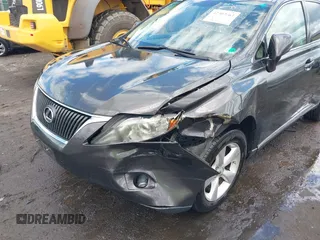 2010 Lexus RX 350 z VIN 2T2BK1BA8AC034091, wystawiony jako IAAI lot #42307063 z przebiegiem 127 263 mil mil oraz . Historia ofert i sprzedaży dostępna na DreamBid. Obrazek 6.