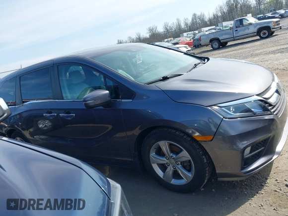 2018 Honda Odyssey EX-L with VIN 5FNRL6H77JB101803, listed as a IAAI auction lot 41927622 with 147,587 mi miles. Bid and sale history available at carsss.com. Image 13.