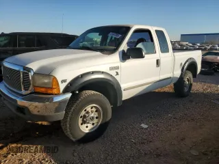 1999 Ford Super Duty F-250 XL with VIN 1FTNX21L5XEE86694, listed as a Copart auction lot 41697885 with 153,948 mi miles and Salvage Title. Bid and sale history available at carsss.com. Image 1.