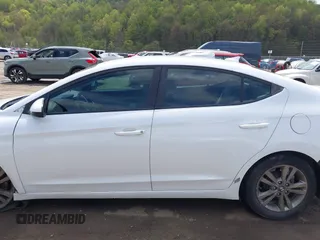2017 Hyundai Elantra Limited z VIN 5NPD84LF8HH041184, wystawiony jako IAAI lot #42074978 z przebiegiem 39 595 mil mil oraz . Historia ofert i sprzedaży dostępna na DreamBid. Obrazek 15.