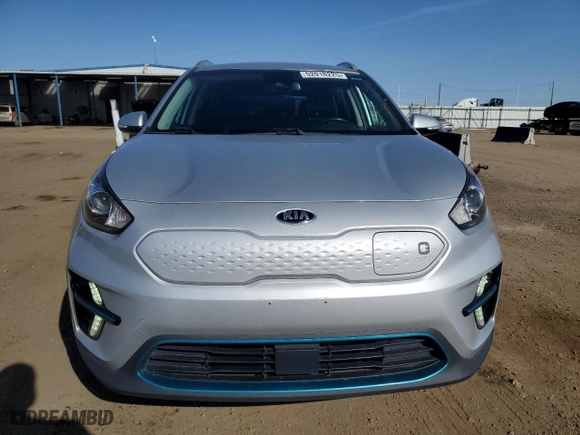 2019 Kia Niro EV EX with VIN KNDCC3LG0K5024139, listed as a Copart auction lot 52918225 with 152,267 mi miles and Clean Title. Bid and sale history available at carsss.com. Image 5.