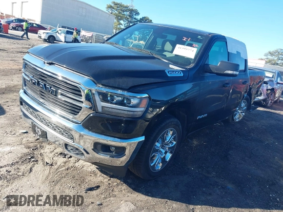 2021 Ram 1500 Big Horn z VIN 1C6RREFG1MN532758, wystawiony jako IAAI lot #41395774 z przebiegiem 66 750 mil mil oraz . Historia ofert i sprzedaży dostępna na DreamBid. Obrazek 2.
