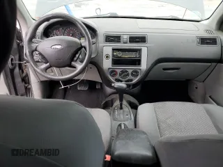 2005 Ford Focus S with VIN 3FAFP37N75R120187, listed as a Copart auction lot 57390605 with 163,547 mi miles and Salvage title. Bid and sale history available at DreamBid. Image 8.