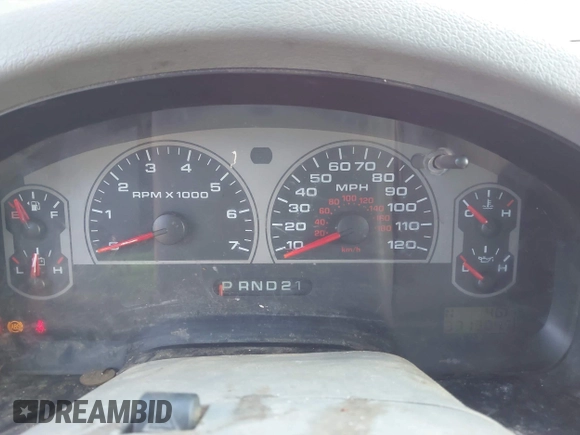 2005 Ford F-150 XLT with VIN 1FTPX12525FA79927, listed as a IAAI auction lot 41963662 with 331,304 mi miles. Bid and sale history available at carsss.com. Image 7.