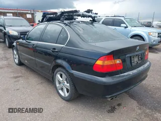 2005 BMW 3 Series 330xi с VIN WBAEW53425PN39800, выставлен на аукционе IAAI как лот 42478607 с пробегом 357 795 миль миль и . История ставок и продаж доступна на DreamBid. Изображение 3.