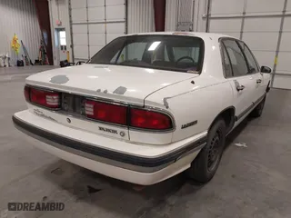 1992 Buick LeSabre Custom with VIN 1G4HP53LXNH549226, listed as a IAAI auction lot 42068161 with 233,126 mi miles. Bid and sale history available at carsss.com. Image 4.