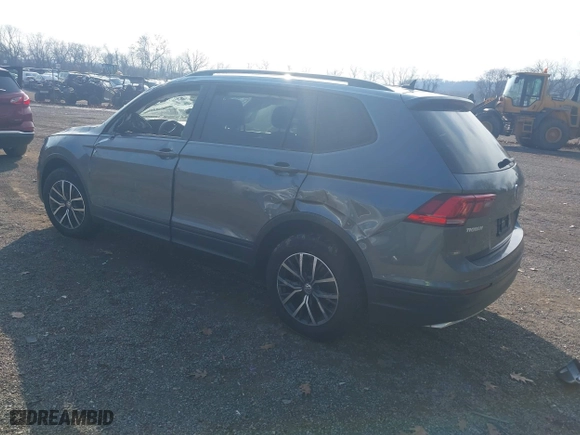2021 Volkswagen Tiguan S with VIN 3VV1B7AX1MM005781, listed as a IAAI auction lot 40768656 with 48,109 mi miles. Bid and sale history available at carsss.com. Image 3.