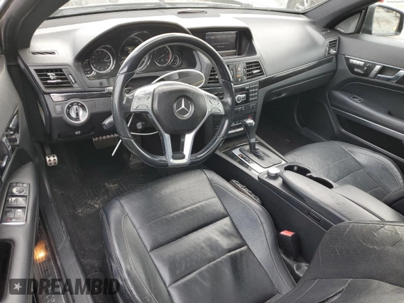 2013 Mercedes-Benz E 550 z VIN WDDKJ7DB8DF202295, wystawiony jako Copart lot #47664525 z przebiegiem 150 329 mil mil oraz Szkoda całkowita • Salvage title. Historia ofert i sprzedaży dostępna na DreamBid. Obrazek 8.