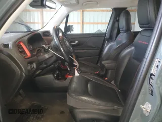 2016 Jeep Renegade Trailhawk z VIN ZACCJBCT4GPD56550, wystawiony jako Copart lot #51323725 z przebiegiem 207 584 mil mil oraz Szkoda całkowita • Salvage title. Historia ofert i sprzedaży dostępna na DreamBid. Obrazek 7.