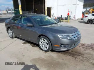 2011 Ford Fusion SE with VIN 3FAHP0HA7BR340296, listed as a IAAI auction lot 41860467 with 137,705 mi miles. Bid and sale history available at carsss.com. Image 1.
