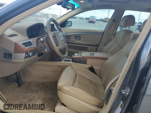 2006 BMW 7 Series 750Li z VIN WBAHN83576DT35295, wystawiony jako Copart lot #55359635 z przebiegiem 159 790 mil mil oraz Szkoda całkowita • Salvage title. Historia ofert i sprzedaży dostępna na DreamBid. Obrazek 7.