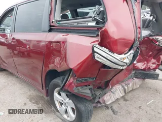 2018 Toyota Sienna LE Auto Access Seat с VIN 5TDKZ3DC8JS909056, выставлен на аукционе IAAI как лот 42362934 с пробегом 157 230 миль миль и . История ставок и продаж доступна на DreamBid. Изображение 6.