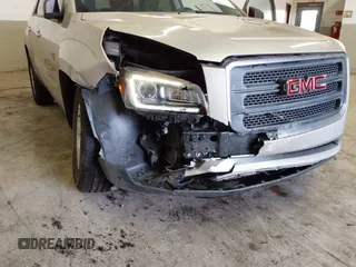 2014 GMC Acadia SLE with VIN 1GKKRPKD9EJ373583, listed as a IAAI auction lot 41586717 with 101,147 mi miles. Bid and sale history available at carsss.com. Image 6.